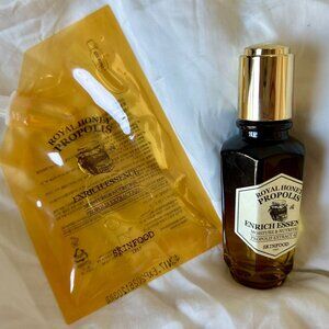 Free Gift! 🎁Skinfood Royal Honey Propolis Essence 100ml (50ml + 50ml Refill) -